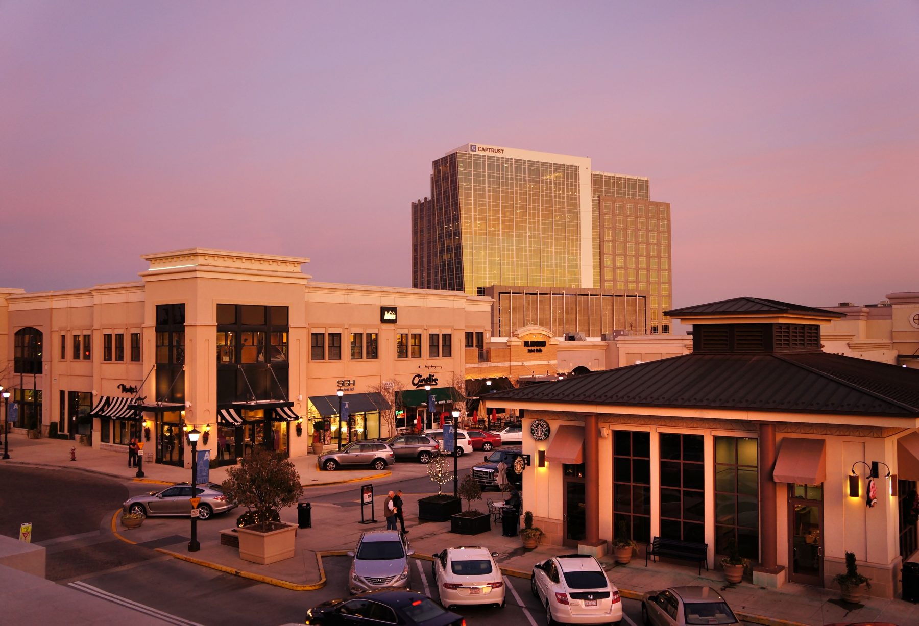 Image of North Hills Shopping Center